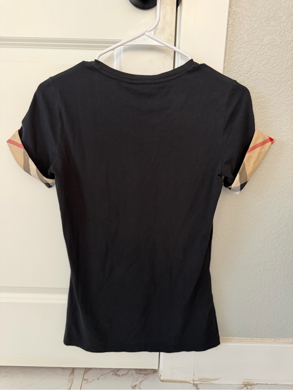 Burberry Black Tee with Signature Check Cuff - Picture 5 of 10